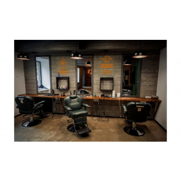 Мужское барбер кресло Сатурн