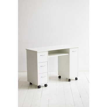 Маникюрный стол "Gusto"